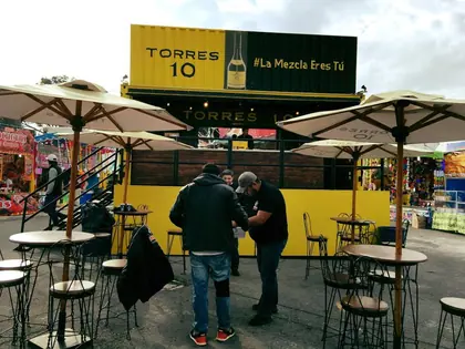 Pop up containers